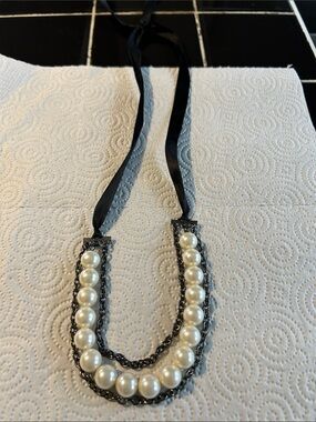Pearl and Gunmetal Ribbon Necklace - Black